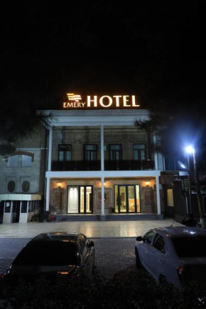 EMERY Hotel